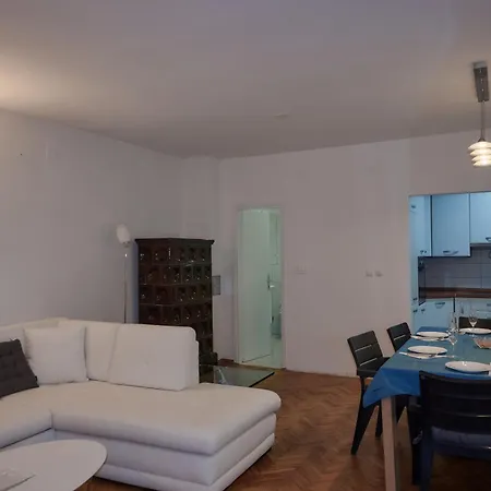 House Angelina Biograd Na Moru